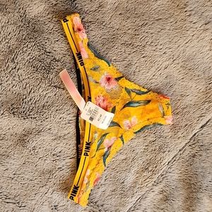 Victoria secret Pink Thong. NWTs. Size XS